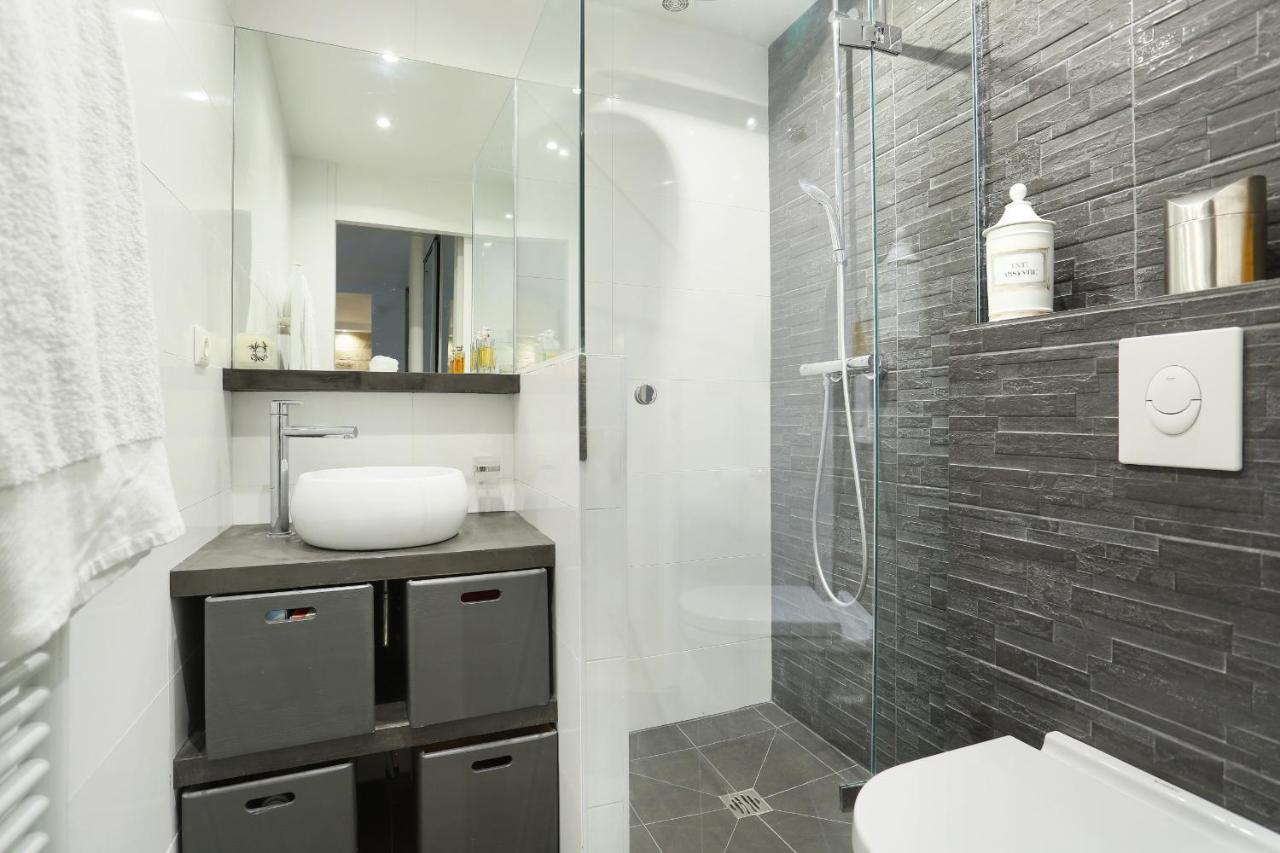 Apartment Champs Elysees By Studio Prestige Paris Exterior photo